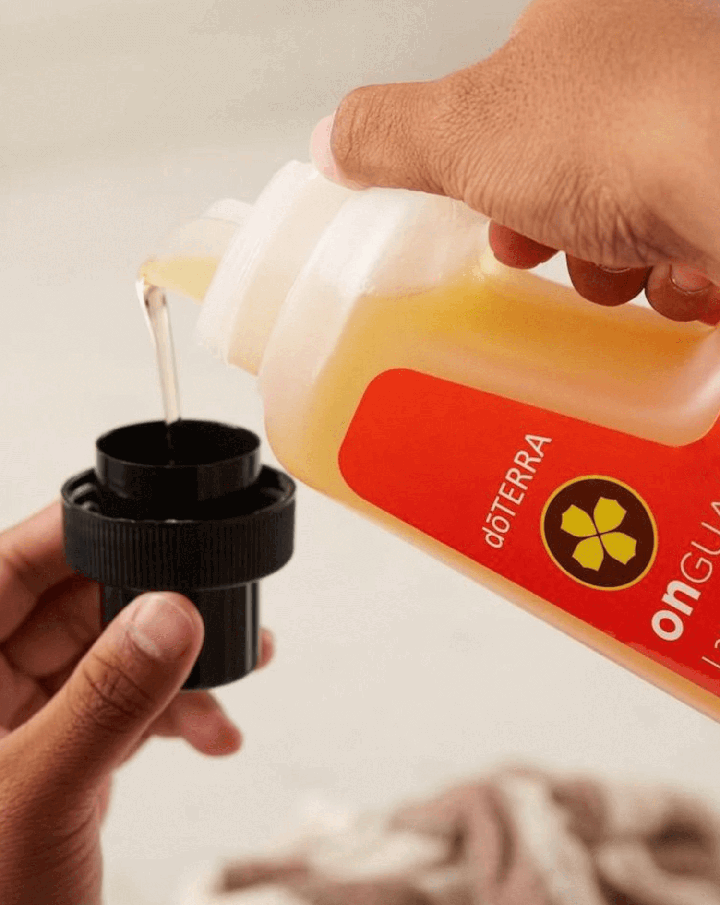 dōTERRA On Guard Liquid Laundry Detergent | 947 ml