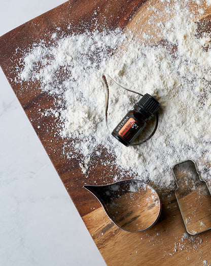 Emporte-pièces & Mélange culinaire Baking Spice dōTERRA, 5 ml