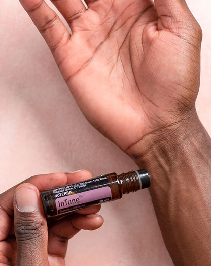 InTune mélange en applicateur à bille dōTERRA, 10 ml