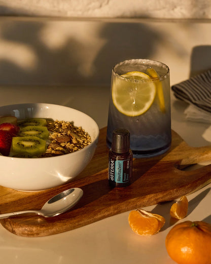 Flacon RevitaZen dōTERRA 15 ml, quatrième mise en situation