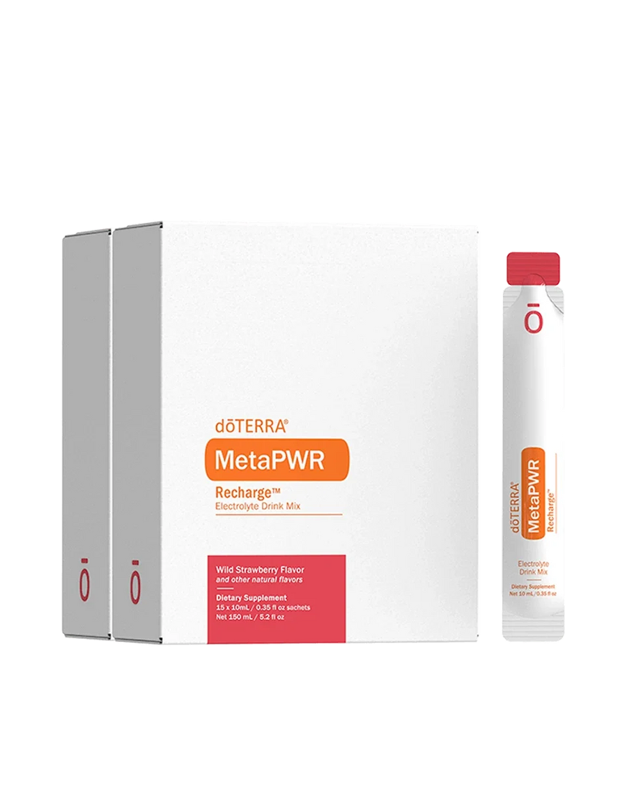 MetaPWR Recharge saveur fraise des bois complément alimentaire dōTERRA, boîte de 30 sachets