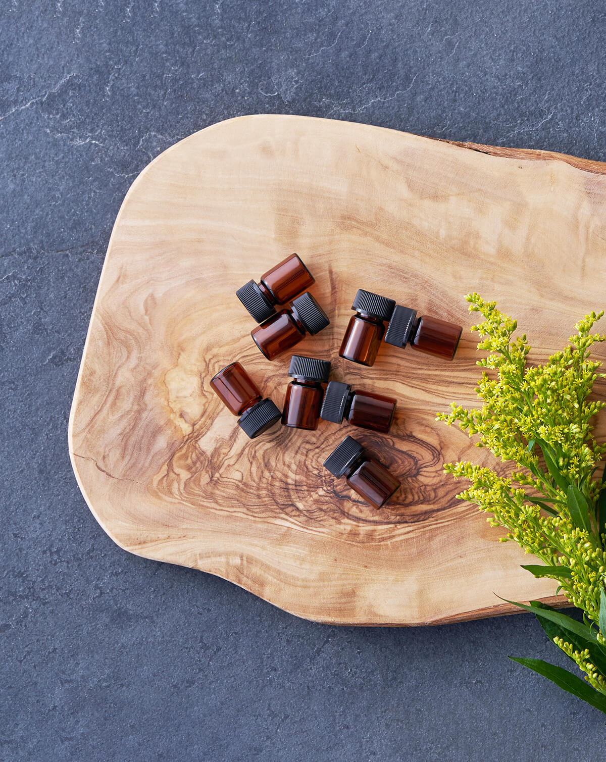Braune Probenfläschchen 2 ml dōTERRA, Detailansicht