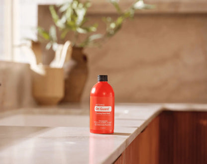 Concentré de mousse nettoyante pour les mains On Guard dōTERRA, 237 ml
