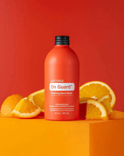 Concentré de mousse nettoyante pour les mains On Guard dōTERRA, 237 ml