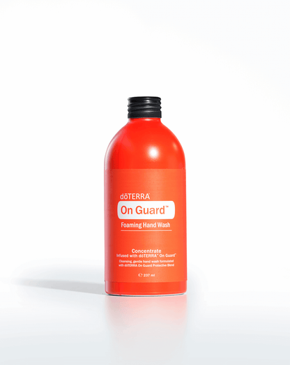 Concentré de mousse nettoyante pour les mains On Guard dōTERRA, 237 ml
