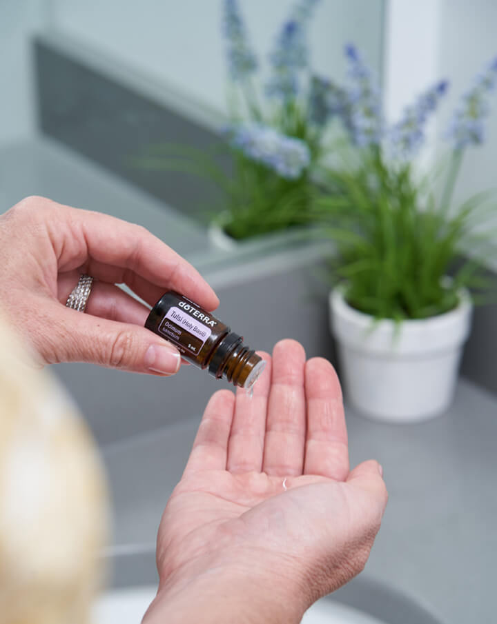 Tulsi (Basilic sacré) huile essentielle dōTERRA | 5 ml