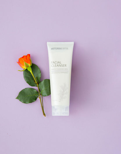 Nettoyant visage Essential Skin Care dōTERRA, 118 ml